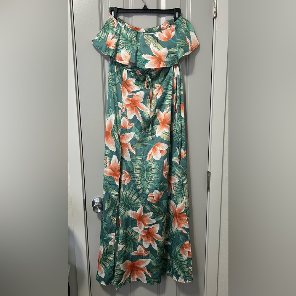 Strapless high slit flowy Hawaiian style dress